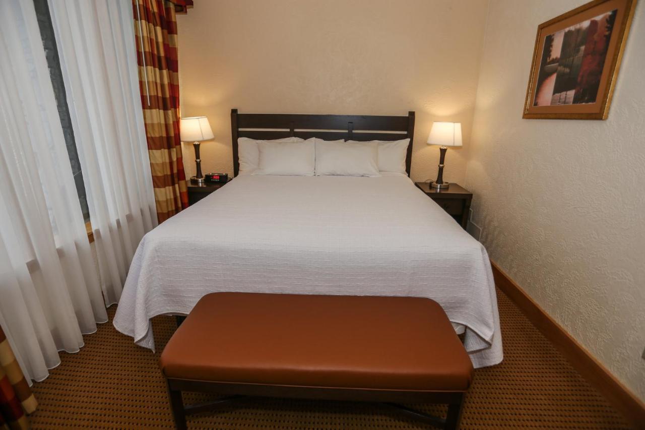 Slopeside Hotel By Seven Springs Resort Champion Extérieur photo